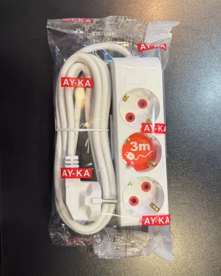 AY-KA  3’LÜ TOPRAKLI GRUP PRİZ ÇOCUK KORUMALI ( 3x1 mm2 ) - 3 METRE