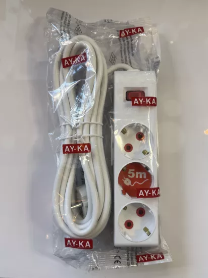 AY-KA 3’lü Topraklı Anahtarlı Ç.K. Grup Priz 5 Metre (3x1 mm2 )