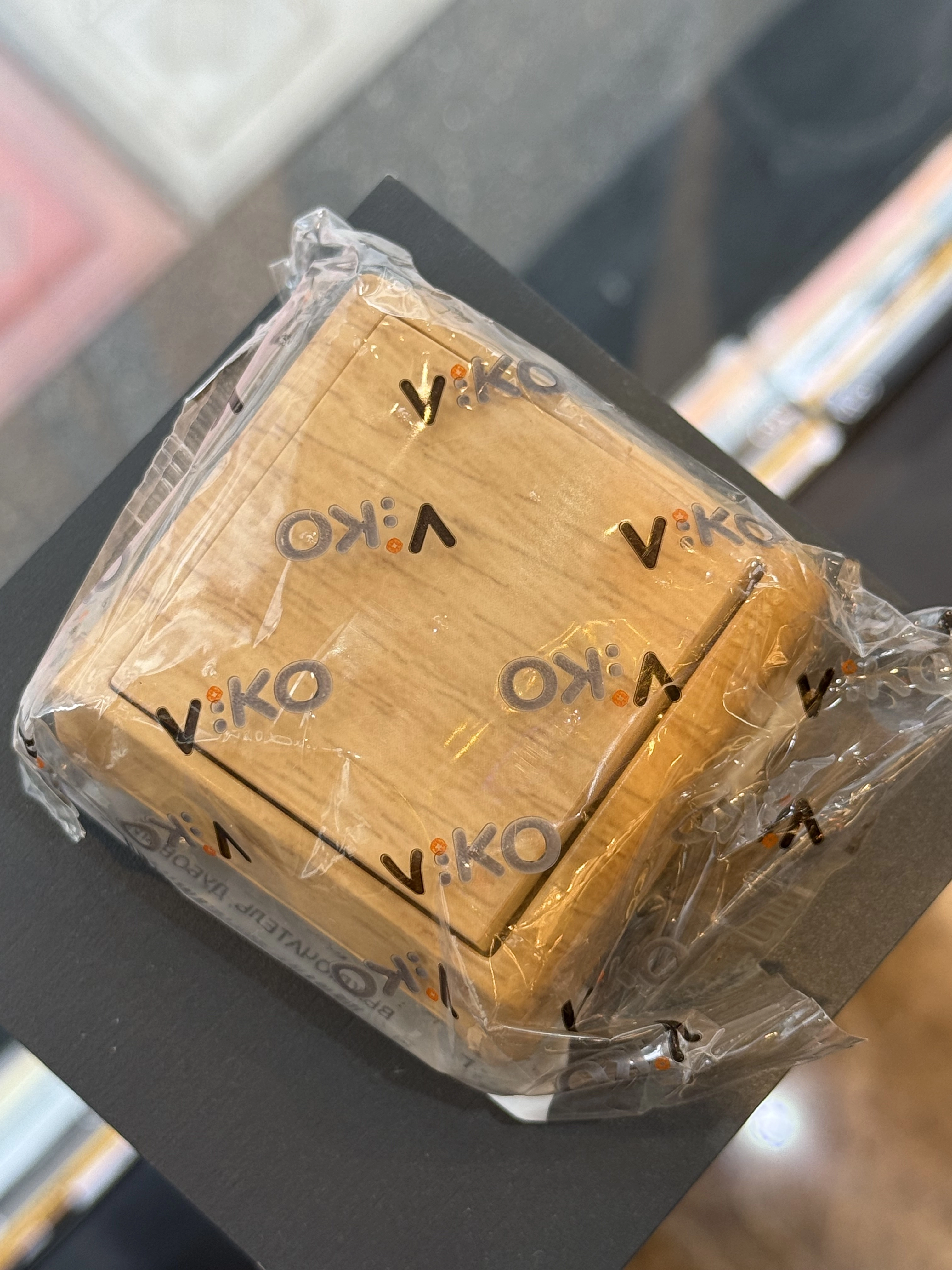 Viko 90682001 Vera Meşe Sıva Üstü Anahtar